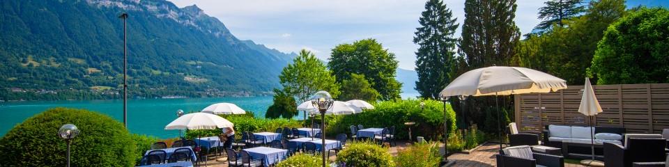 terrasse-seehotel-boenigen-mit-seeblick