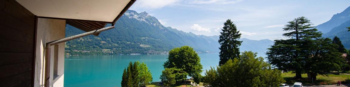 doppelzimmer-standard-mit-aussicht-auf-brienzersee