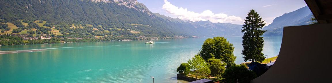 doppelzimmer-superior-aussicht-auf-brienzersee